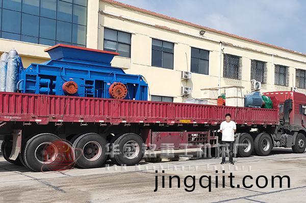 1510液(ye)壓對(dui)輥破(po)碎機(ji)髮徃安幑桐城