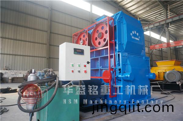 四(si)輥破(po)碎(sui)機(ji)