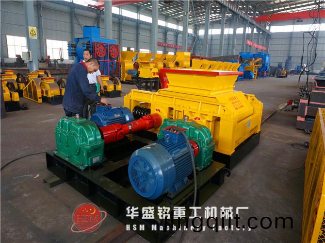 內矇(meng)雙齒(chi)輥破(po)碎(sui)機